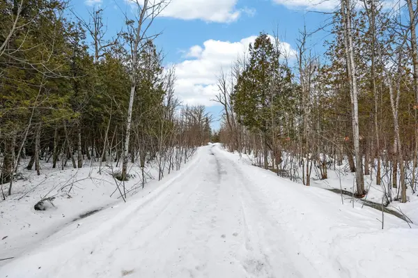 1866 Tay Bay RD, Severn, ON L0K 1E0