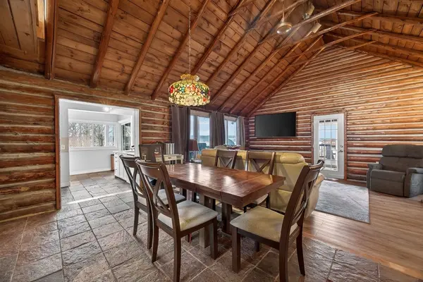 1866 Tay Bay RD, Severn, ON L0K 1E0