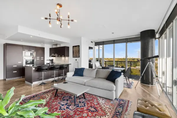 90 Park Lawn RD #1211, Toronto W06, ON M8Y 0B6