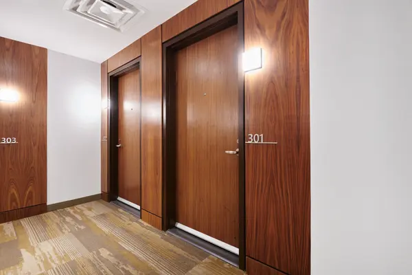 570 De Mazenod AVE #301, Glebe - Ottawa East And Area, ON K1S 5X2