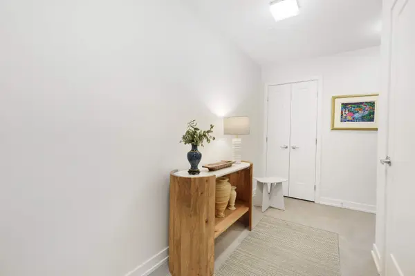 570 De Mazenod AVE #301, Glebe - Ottawa East And Area, ON K1S 5X2