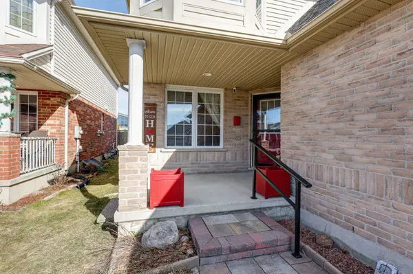 294 Mcmahen ST, London East, ON N5Y 0A2