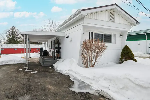 1871 Oxford AVE #7, Elizabethtown-kitley, ON K6V 7B5