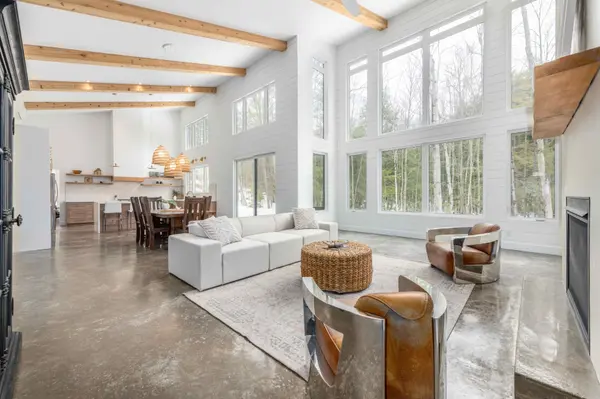 1532 Southwood DR, Gravenhurst, ON P0E 1G0