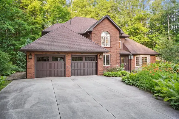 123 Atkins ST, Georgian Bluffs, ON N4K 6V5