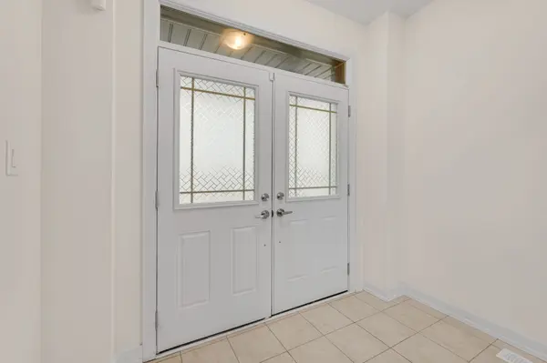 22 Lilac CIR, Haldimand, ON N3W 0H5