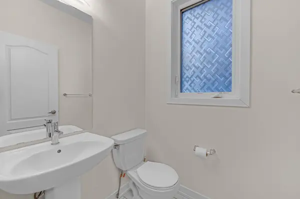 22 Lilac CIR, Haldimand, ON N3W 0H5