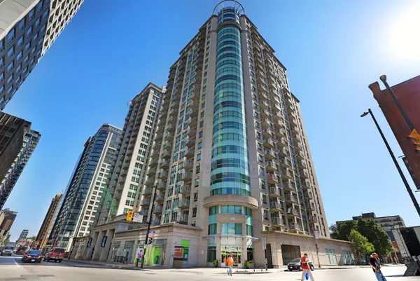 200 Rideau ST #504, Lower Town - Sandy Hill, ON K1N 5Y1