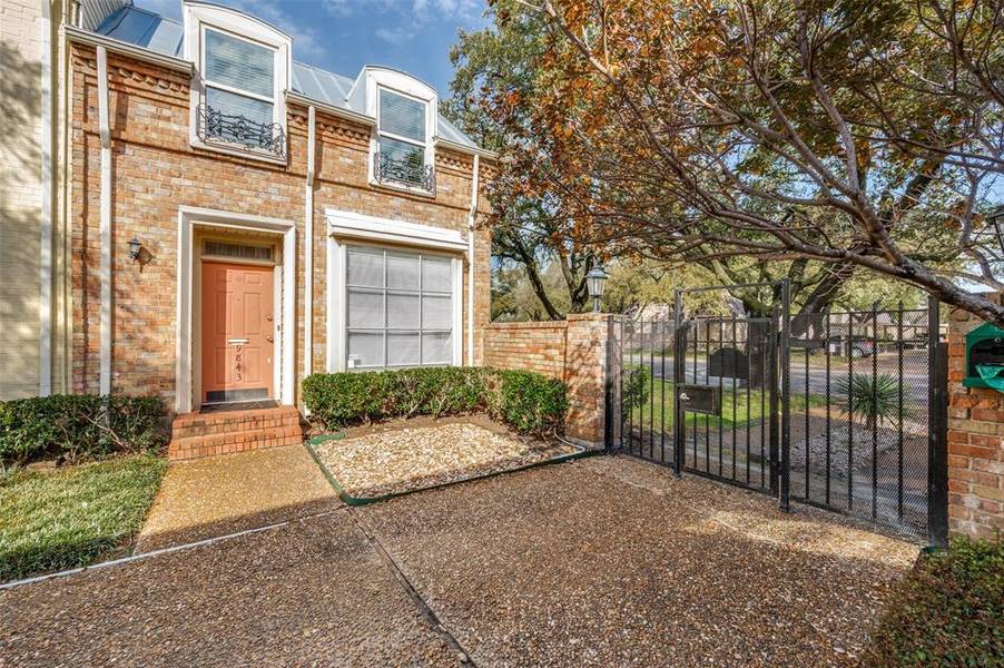 9843 Park Lane Court, Dallas, TX 75220