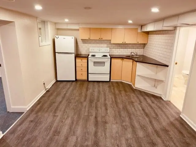 110 Cedarcrest BLVD #Basement, Toronto E03, ON M4B 2P3