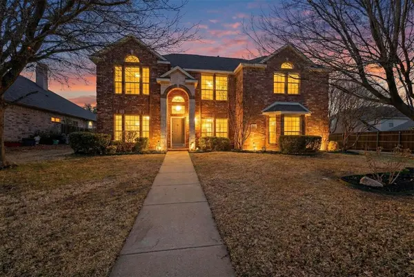 2808 Saint Mark Drive,  Mansfield,  TX 76063