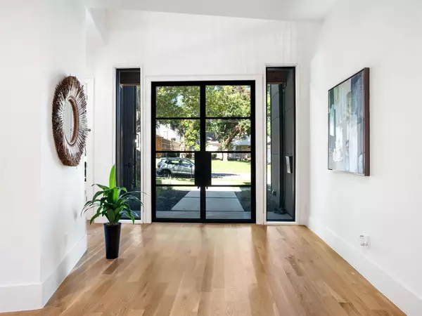 Dallas, TX 75214,4010 Sperry Street