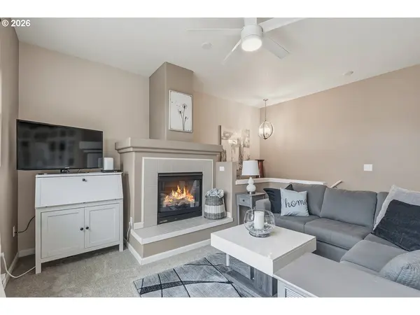 14745 SW SANDHILL LOOP #203, Beaverton, OR 97007