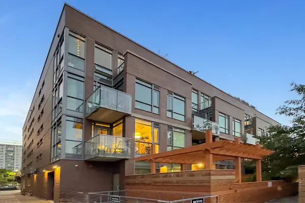 707 Dovercourt RD #215, Toronto C01, ON M6H 0B5