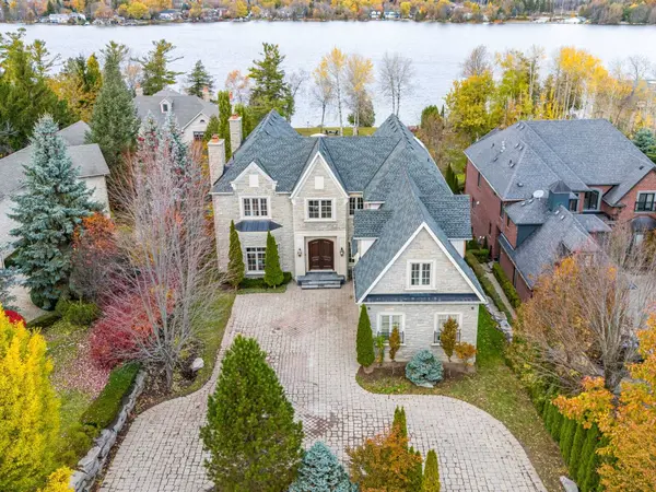 636 Sunset Beach RD, Richmond Hill, ON L4E 3G2