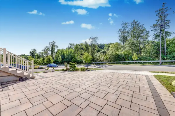 104 Holland Vista ST, East Gwillimbury, ON L9N 0T4