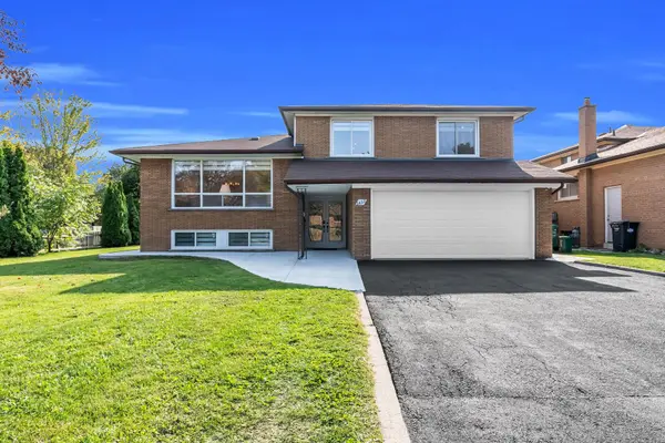 3432 Glorene CT, Mississauga, ON L4Y 3K3