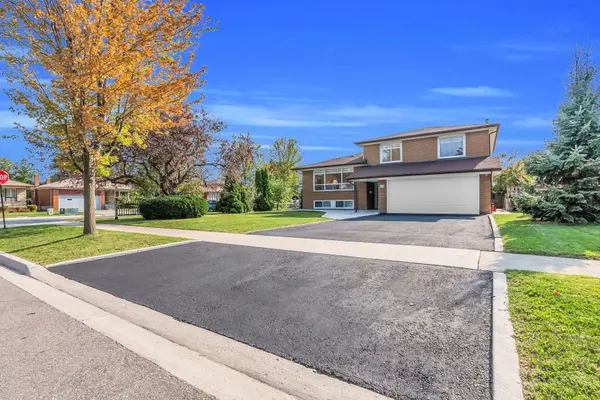 3432 Glorene CT, Mississauga, ON L4Y 3K3