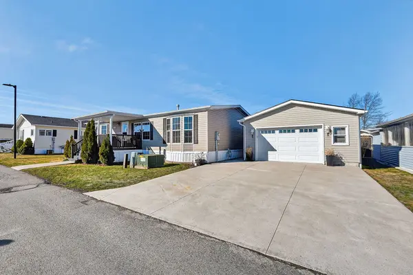 3033 Townline RD #211, Fort Erie, ON L0S 1S1