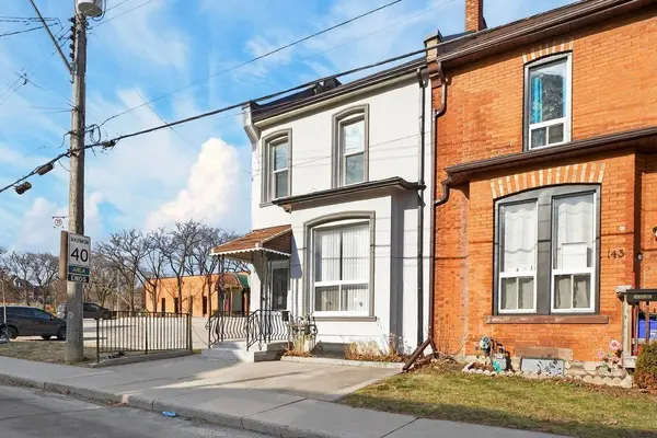141 Ray ST N, Hamilton, ON L8R 2Y3