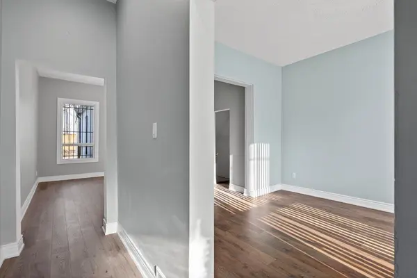 141 Ray ST N, Hamilton, ON L8R 2Y3