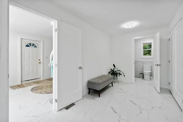 1546 Nigh RD, Fort Erie, ON L2A 5M4