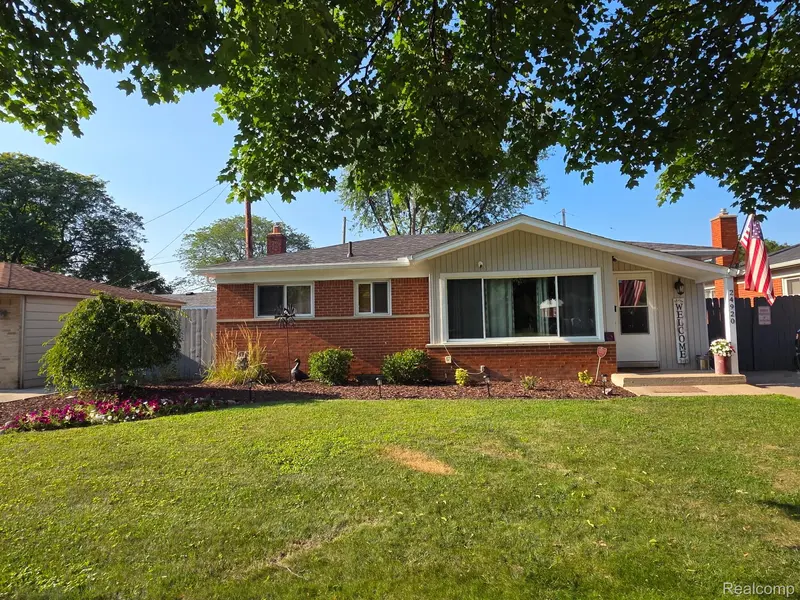 24920 Chernick ST, Taylor, MI 48180