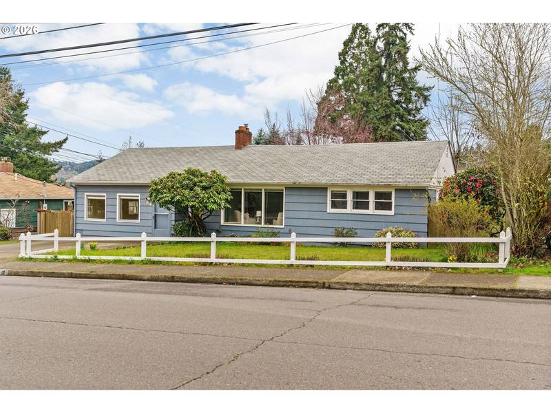 84 W 27TH AVE, Eugene, OR 97405