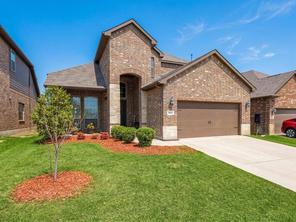 3061 Bella Lago Drive, Fort Worth, TX 76177