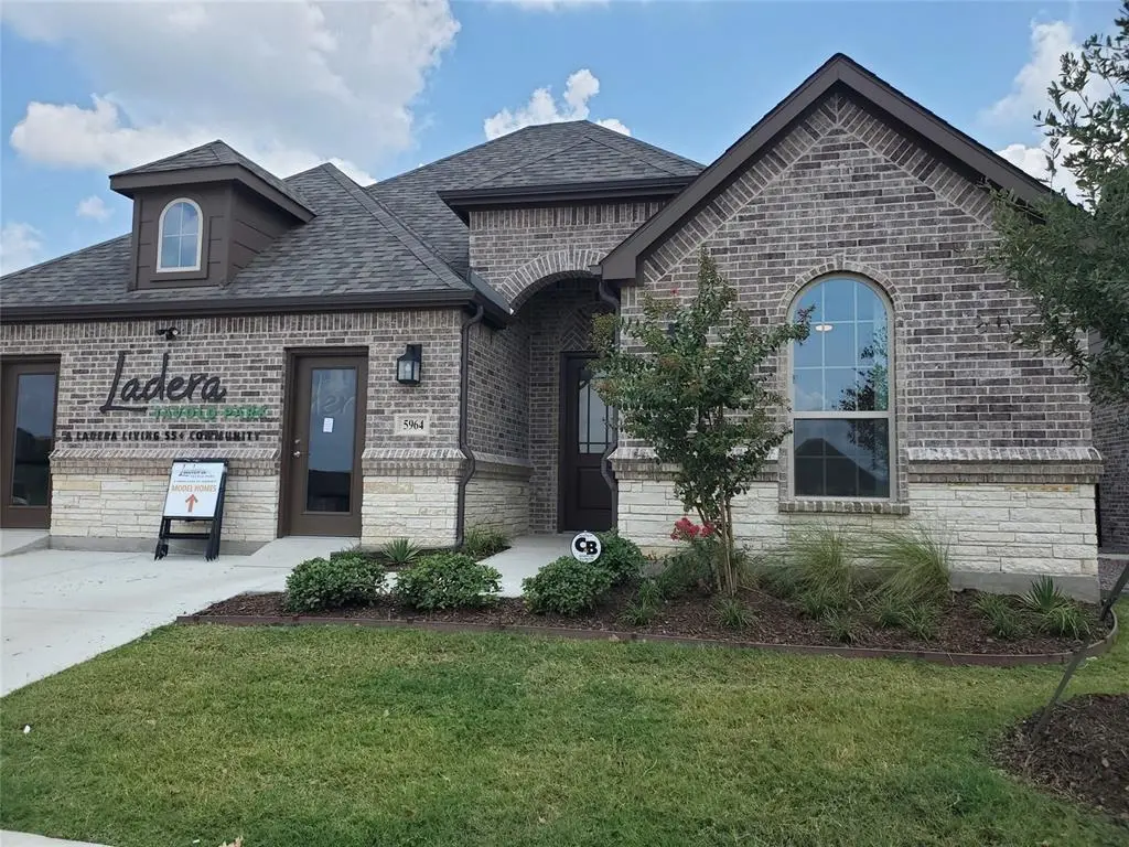 5964 Carmona Trail, Fort Worth, TX 76123