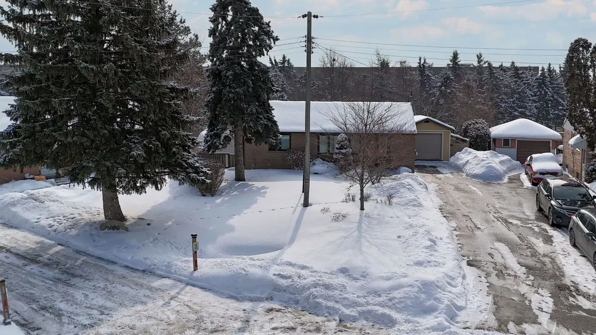 205 Martha CRES, Caledon, ON L7E 4X2