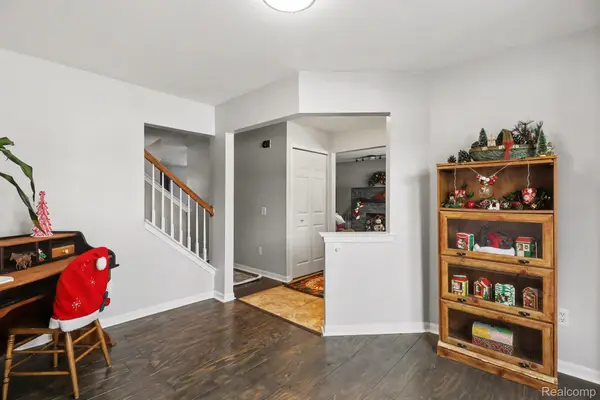 7843 Briarbrook DR, Ypsilanti Charter Township, MI 48197