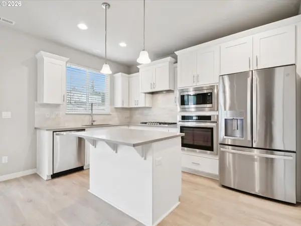 11692 SE HORSE TAIL FALLS WAY, Happy Valley, OR 97086