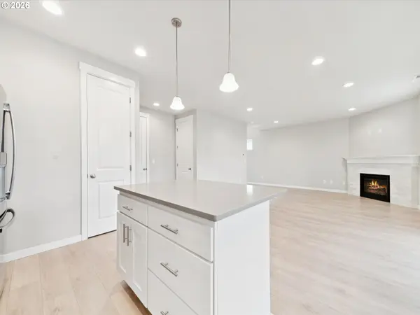 11692 SE HORSE TAIL FALLS WAY, Happy Valley, OR 97086