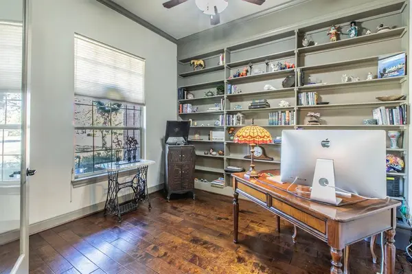 206 Hidden Meadow Circle, Midlothian, TX 76065