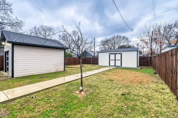 713 S Willomet Avenue, Dallas, TX 75208