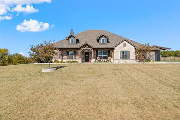 1059 Emilia Drive,  Farmersville,  TX 75442