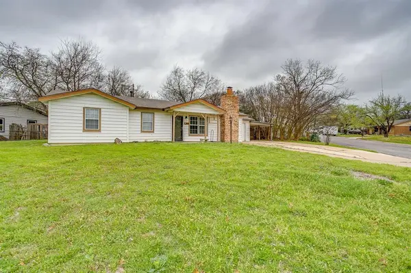 109 NE Cindy Lane, Burleson, TX 76028