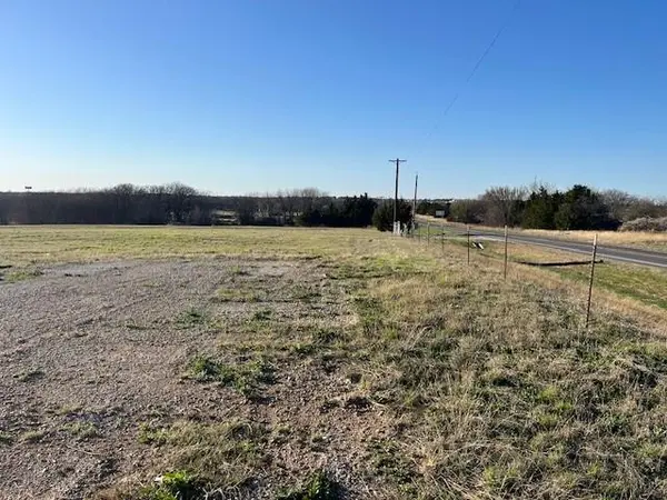 820 Tx-101, Sunset, TX 76270