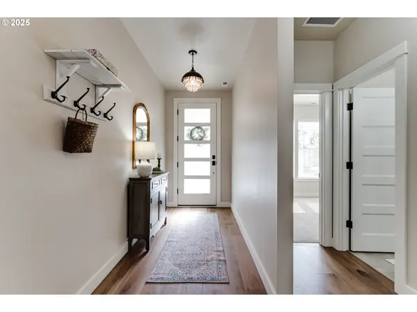 Springfield, OR 97478,3266 MOUNTAIN CREEK LN