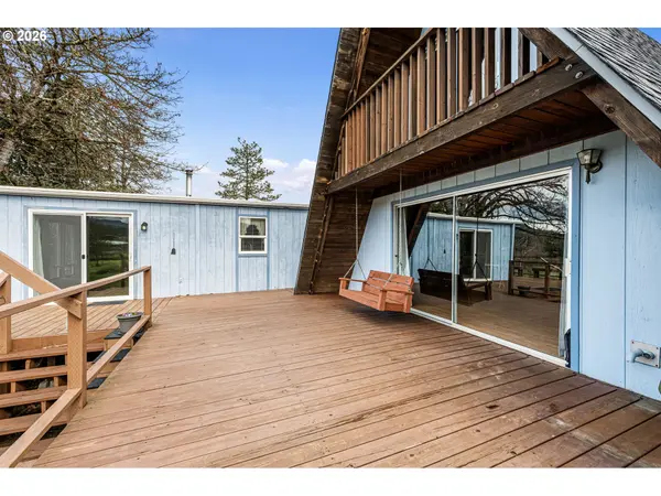 Dexter, OR 97431,82073 LOST CREEK RD