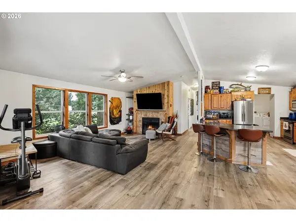 15212 SE RIVER FOREST DR, Milwaukie, OR 97267