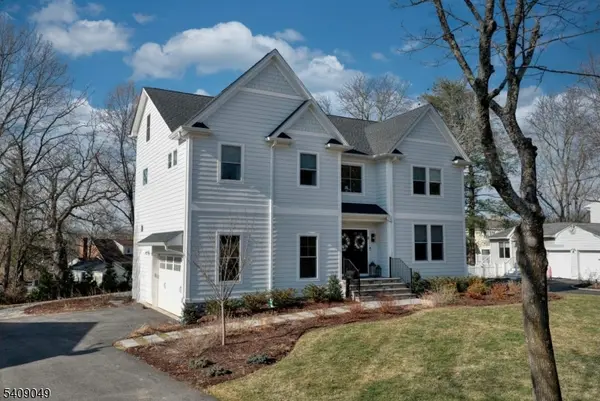 8 Fox Chase Rd, Madison Boro, NJ 07940