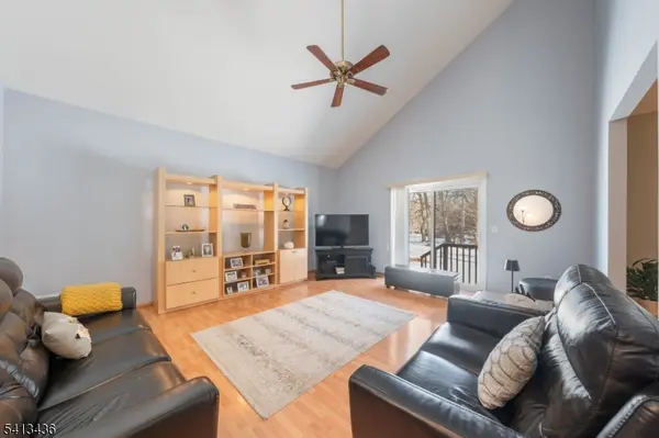 120 Parkside Dr, Union Twp., NJ 07083