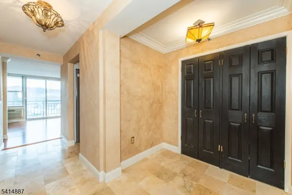 300 Main St #915, Little Falls Twp., NJ 07424