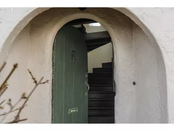 Portland, OR 97206,4254 SE SCHILLER ST