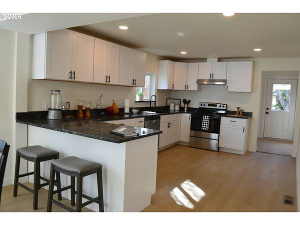 4245 SE 89TH AVE, Portland, OR 97266