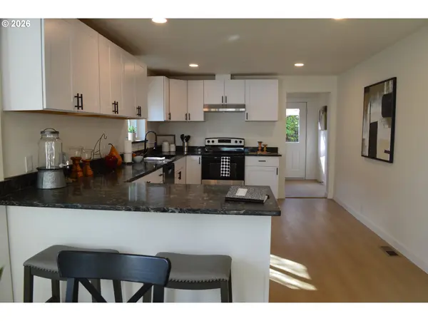 4245 SE 89TH AVE, Portland, OR 97266