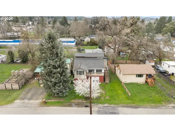 Myrtle Creek, OR 97457,195 SE MILL ST