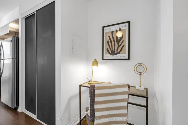 25 Cole ST #816, Toronto C08, ON M5A 4M3